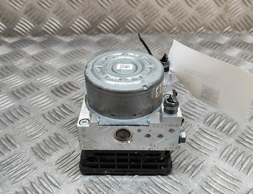 VOLKSWAGEN Golf 8 generation (2019-2023) Абс блок 5WA614517BL 21838792