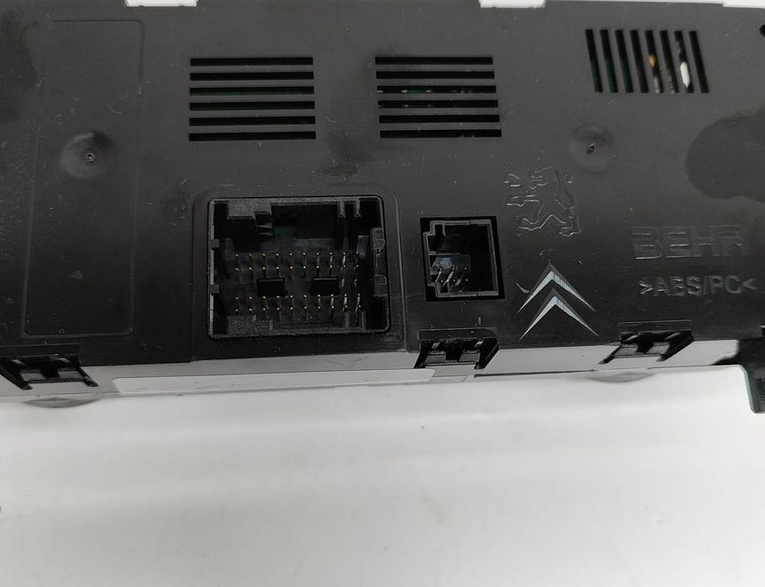 PEUGEOT 5008 1 generation (2009-2016) Climate  Control Unit 400.017.009,96738323XT 22786811