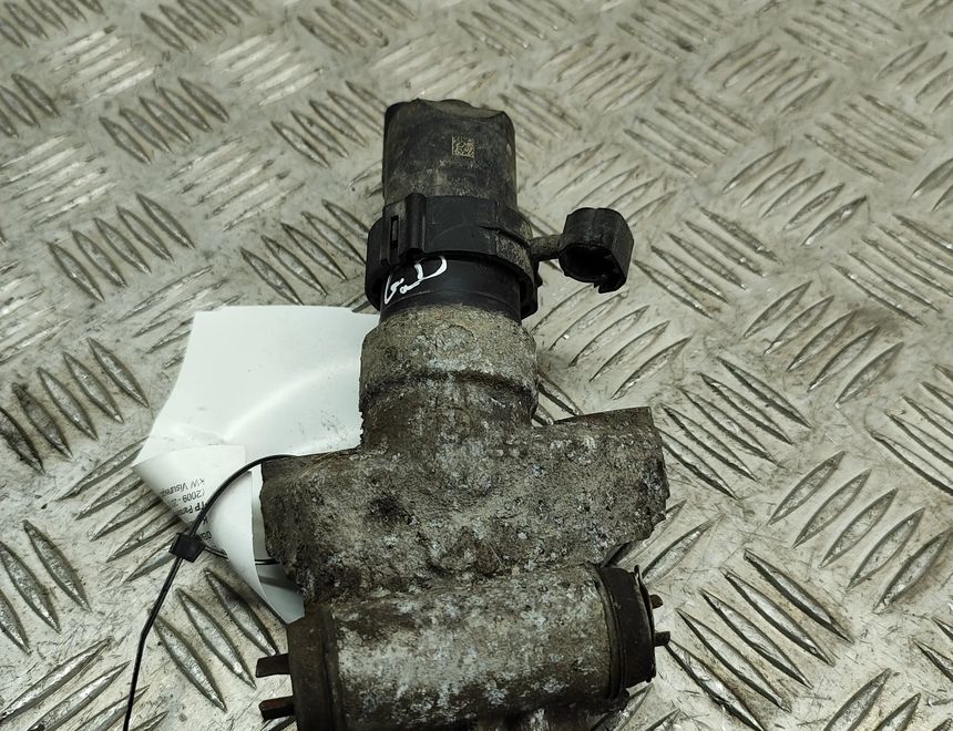 VOLKSWAGEN Touareg 2 generation (2010-2018) Rear Right Hand Brake Motor 11.6181-1512.1,911256E 22949438