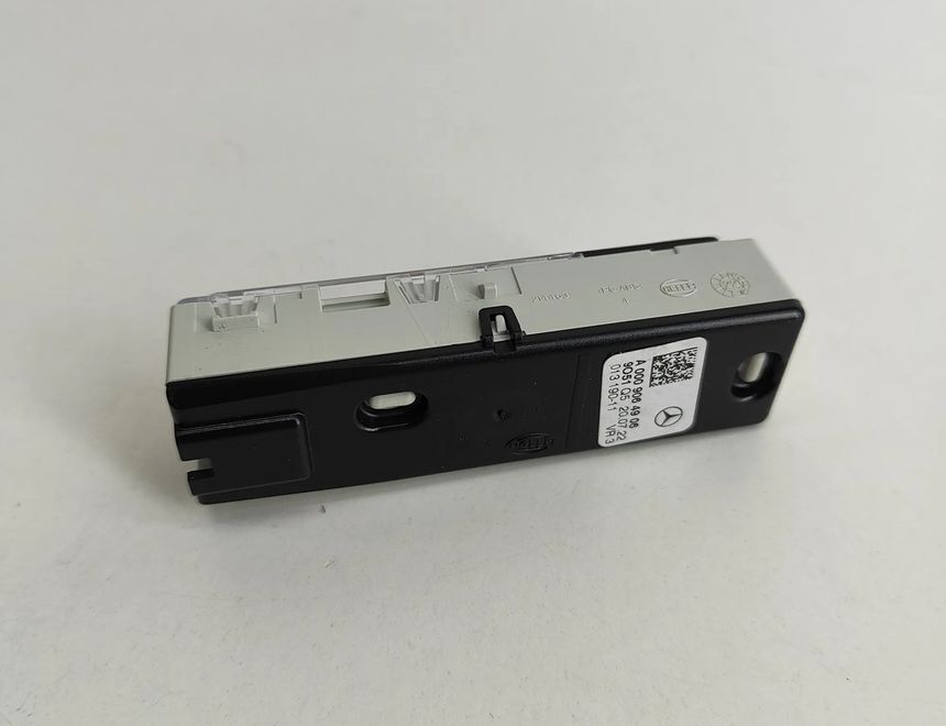 MERCEDES-BENZ A-Class W177 (2018-2024) Salona apgaismojums A0009064906 22964429