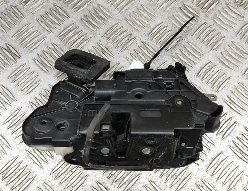 VOLKSWAGEN Golf 7 generation (2012-2024) Front Left Door Lock 5K1837015E 22972488