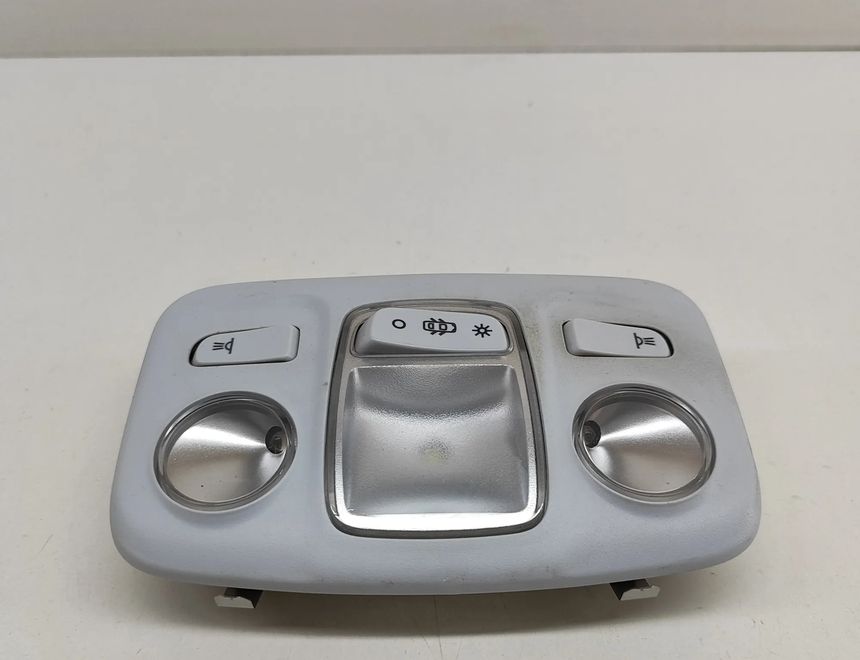 PEUGEOT 5008 2 generation (2017-2020) Освещение салона 96781444 23238652