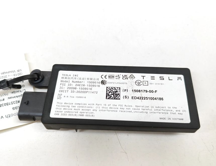 TESLA Model Y 1 generation (2020-2024) Блок управления Bluetooth 1508179-00-F 23518038