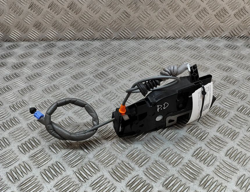 MERCEDES-BENZ EQB 1 generation (2021-2023) Priekšējo labo durvju slēdzene A1770032899,A0997203802,A2477231600 23713275