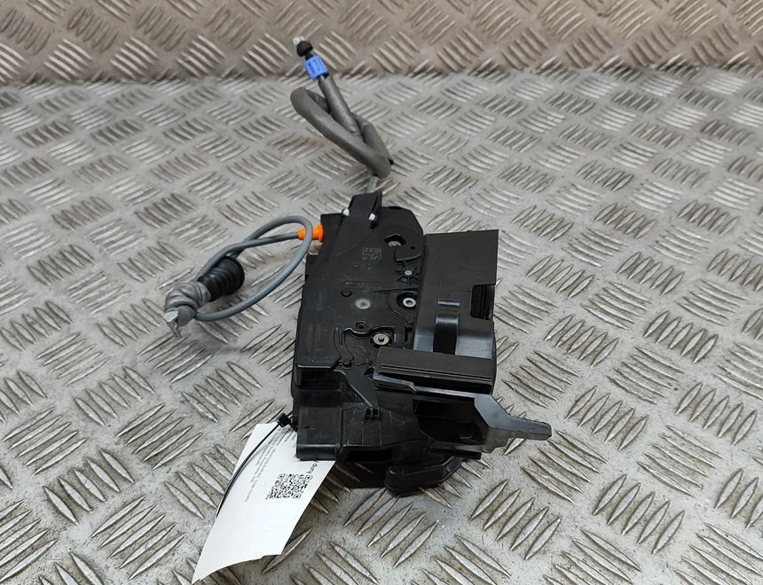 MERCEDES-BENZ EQB 1 generation (2021-2023) Priekšējo labo durvju slēdzene A1770032899,A0997203802,A2477231600 23713275