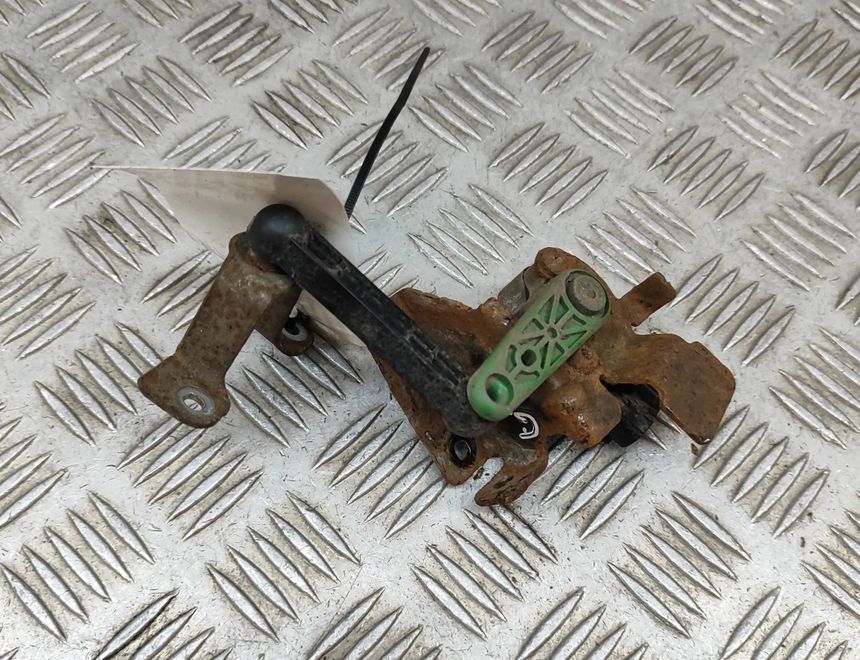 SKODA Superb 3 generation (2015-2023) Датчик уровня высоты задний левый 5Q0907503,5Q0512521J 23899451