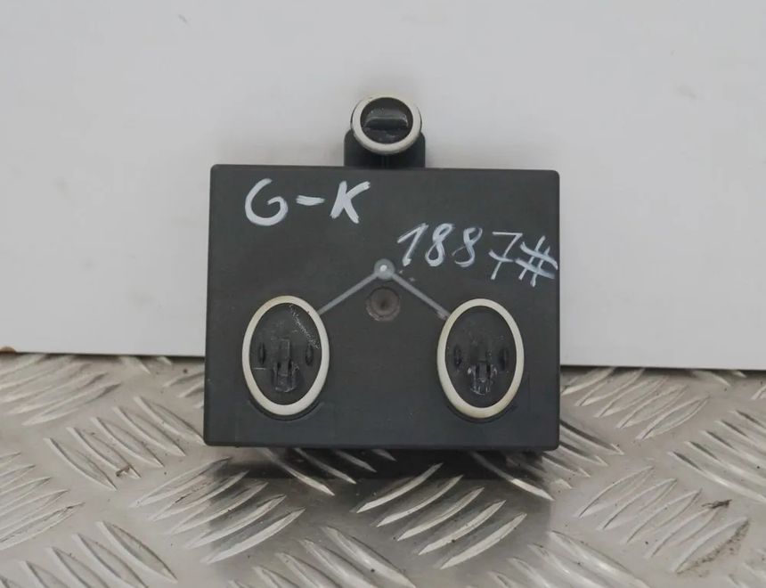 AUDI A3 8V (2012-2020) Aizmugurējo kreiso durvju vadības bloks 5Q0959595E5Q0959595B 2400406