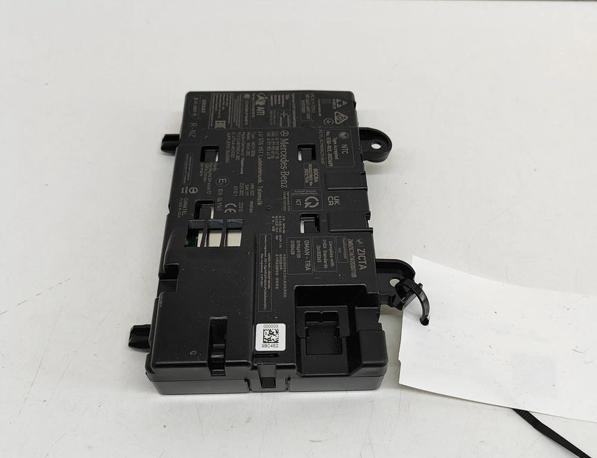 MERCEDES-BENZ GLE W167 (2019-2024) Wireless charging station A1779004710,A1779018706,A1779024319,10R-069145 24713088