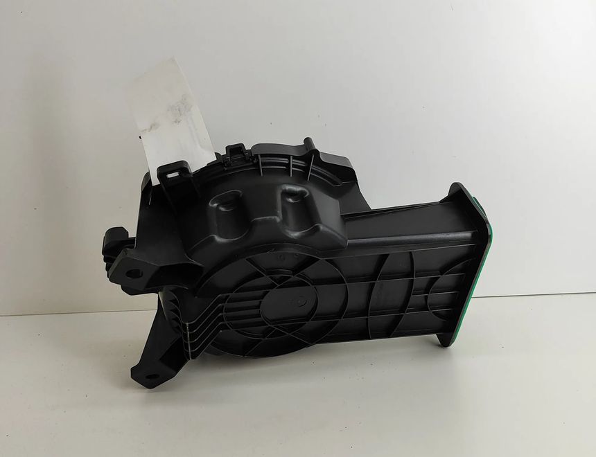 BMW X3 G01 (2017-2024) Right Side Floor Speaker Woofer 6811918 24820927