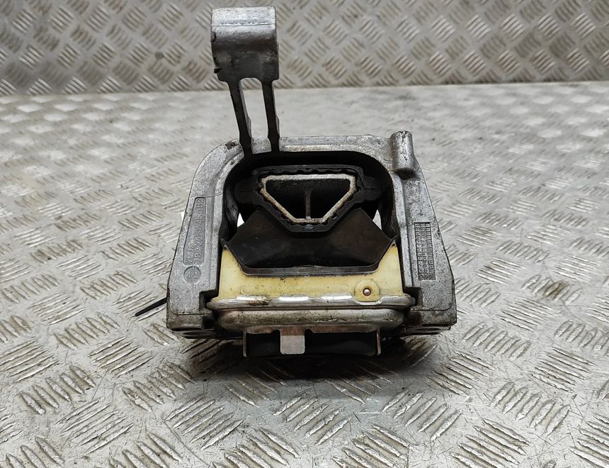 VOLKSWAGEN Touran 3 generation (2015-2023) Подушка двигателя правая 5Q0199262DE 24933341