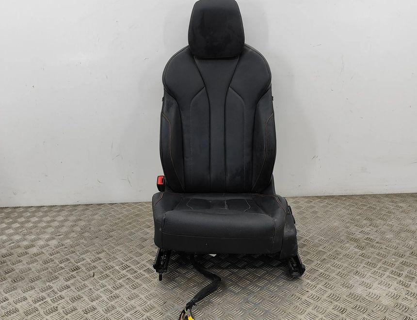 SKODA Enyaq 1 generation (2020-2023) Interior Seats W/ Door Cards Kit 5LB867014G,5LG867023F,5LG867024F,1EA959760H,4K0881105K,5WA881046F,5LA885375G,3V0885502T,3V0885501C,5LB867013G 25079690