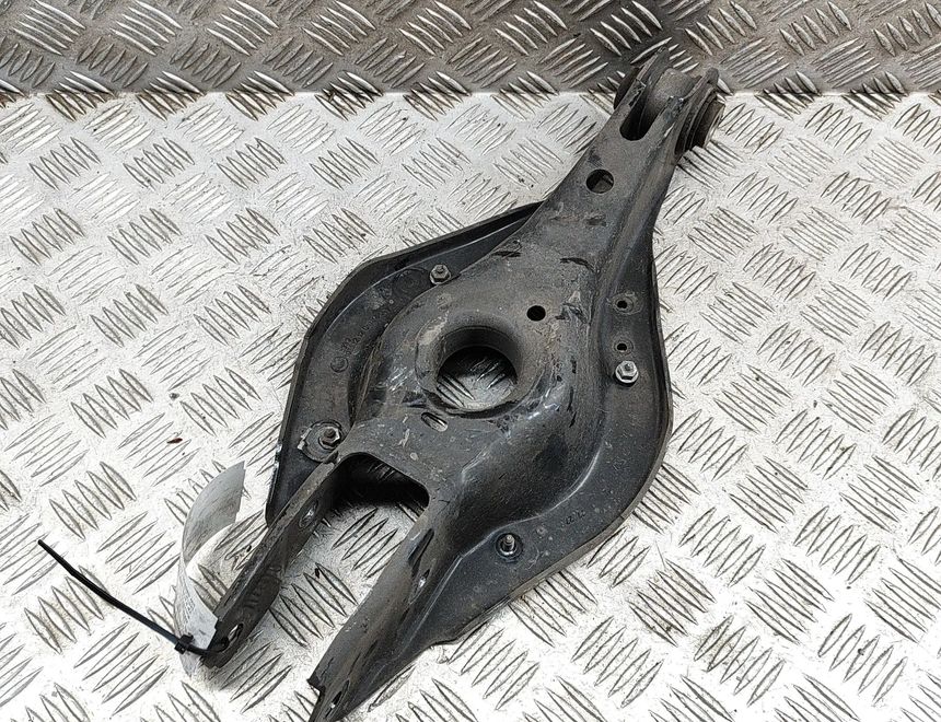 BMW 3 Series G20/G21/G28 (2018-2024) Задняя правая H-образная вилка 6886451 25395977