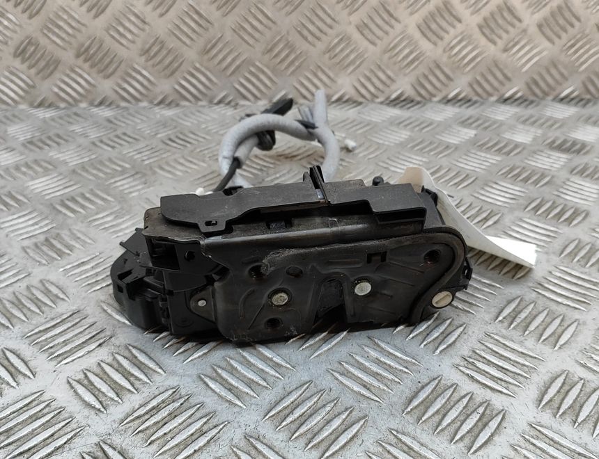 VOLKSWAGEN Passat B8 (2014-2023) Замок передней левой двери 5TC837015 25434231