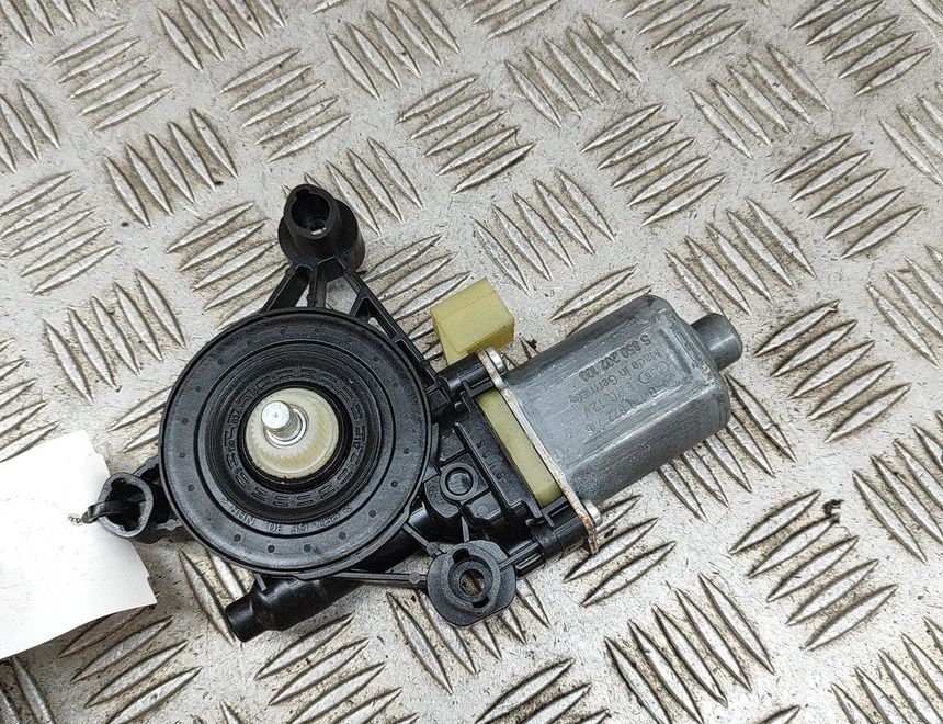 VOLKSWAGEN Golf R 7 generation (2013-2019) Front Right Door Window Control Motor 5Q0959802B,0130822716 25795991