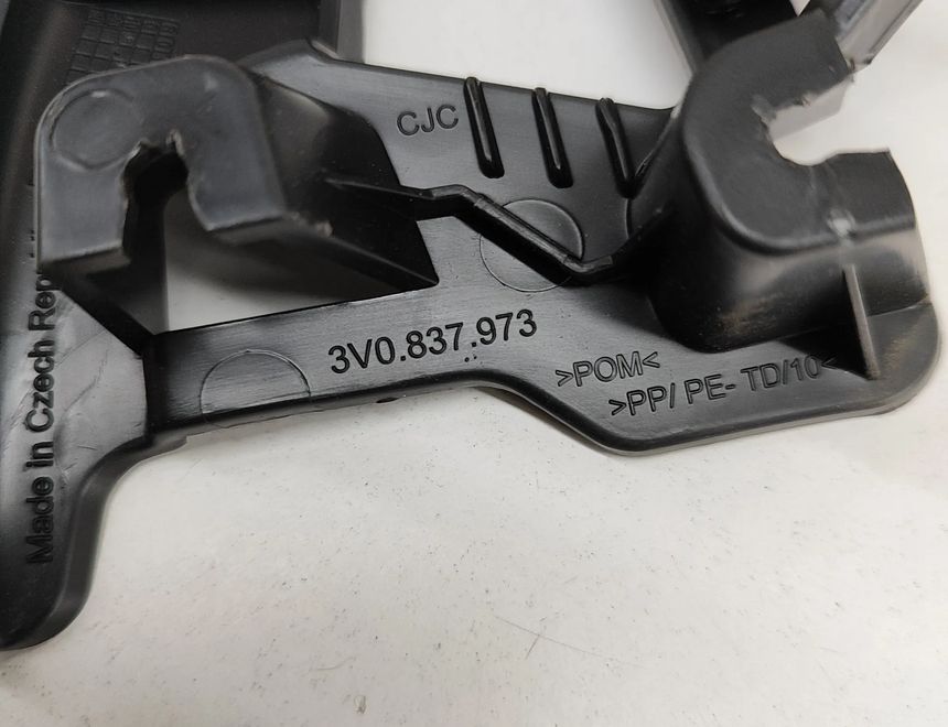 SKODA Superb 3 generation (2015-2023) Priekšējo kreiso durvju skaļrunis 3V0837973,3V0035411B 25978513