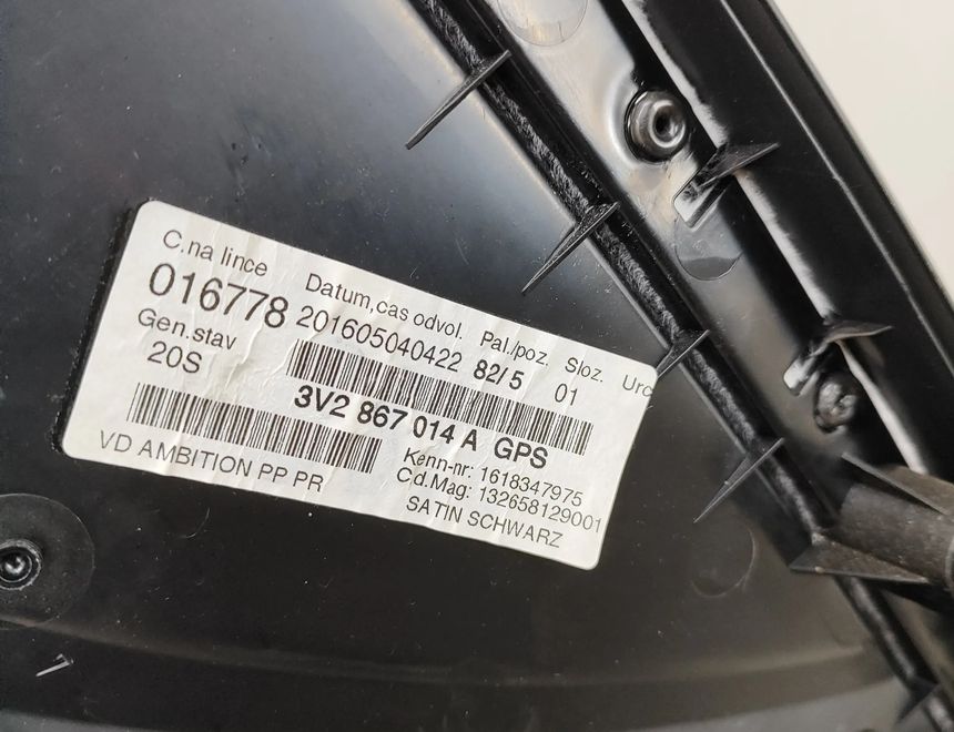 SKODA Superb 3 generation (2015-2023) Priekšējo labo durvju panelis 3V1867012,3V2867014A 26543370