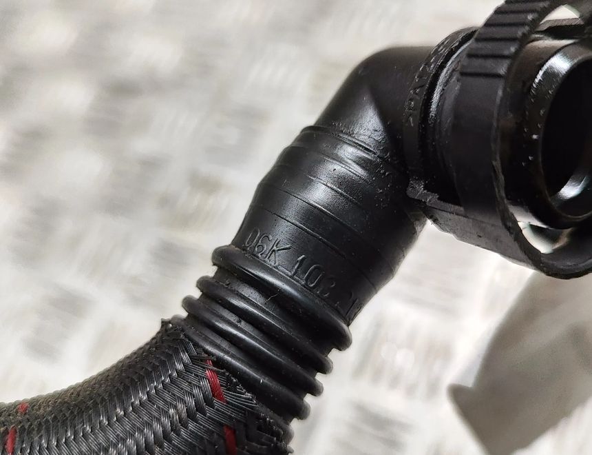 AUDI A3 8V (2012-2020) Eļļas nogulsnētājs (separators) 06K103495AT,06K103213A 26545783