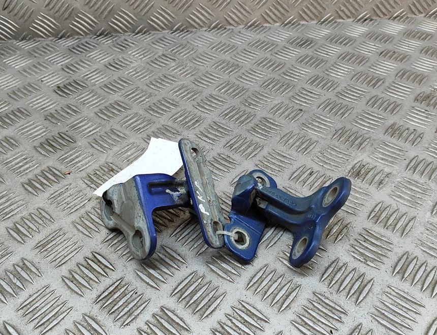 JAGUAR XE 1 generation (2014-2024) Front left Door Hinge CPLA-228A65-BA,CPLA-228A67-BC 26697005