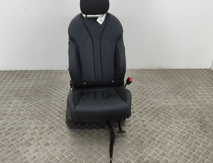 SKODA Enyaq 1 generation (2020-2023) Front Right Seat 5WA881106D 26843992