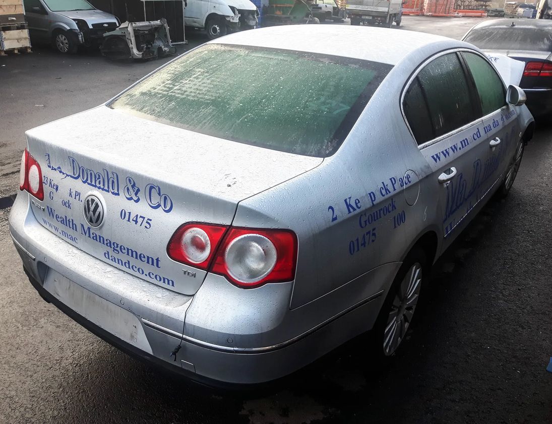 VOLKSWAGEN Passat B6 (2005-2010) Parking Sensor Rear 2733086