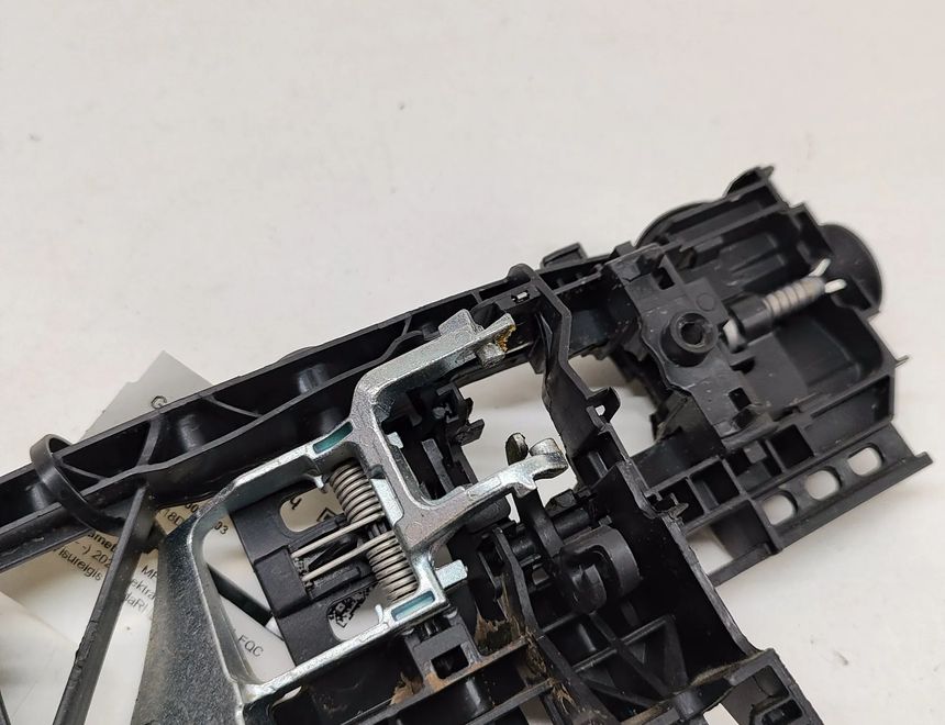 MERCEDES-BENZ EQC 1 generation (2018-2023) Aizmugurējo labo durvju iekšējā roktura rāmis / kronšteins A0997602200 27853571