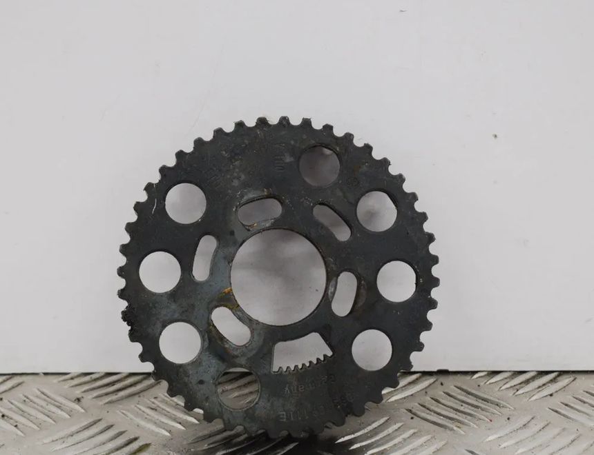 AUDI A3 8P (2003-2013) Другие части внутренние двигателя 038109111E 2798682