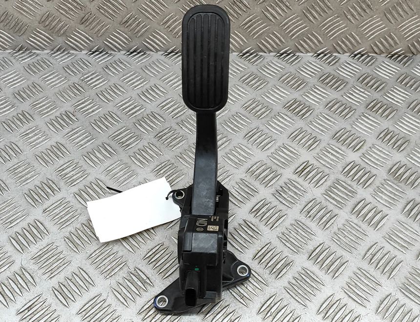 TOYOTA C-HR 2 generation (2023-2024) Throttle Pedal 78110-F4022 28023042