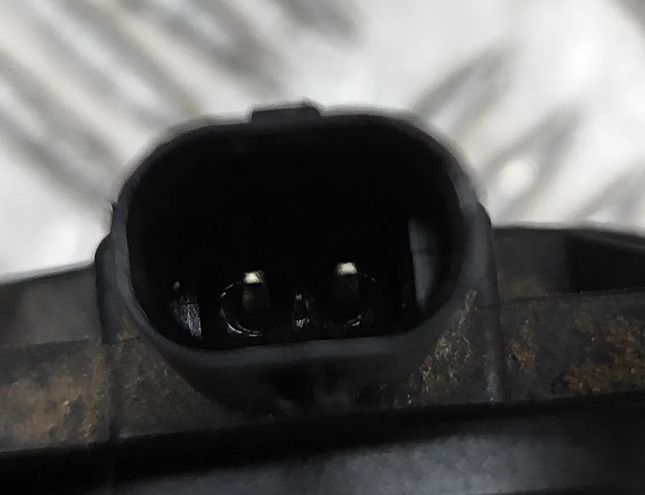 MERCEDES-BENZ CLS-Class C218/X218 (2011-2017) Sadales vārpstas cilindra galvas magnēts A2761560490 28073656