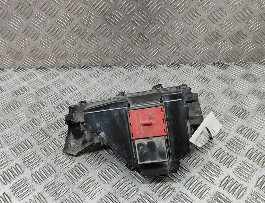 MERCEDES-BENZ C-Class W205/S205/C205 (2014-2023) Fuse box A2055407011 28251082