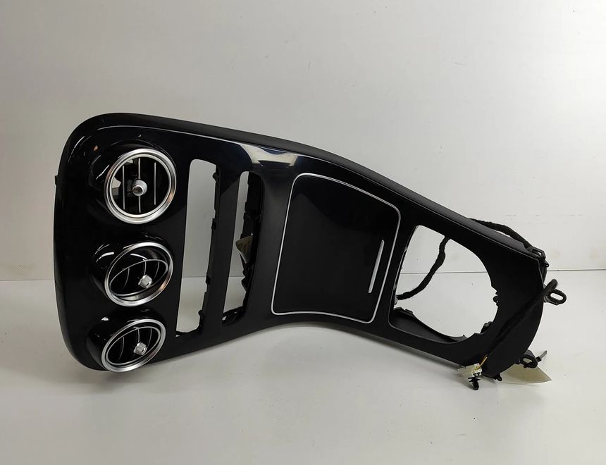 MERCEDES-BENZ C-Class W205/S205/C205 (2014-2023) Отделка центральной консоли A2056801005,A2056803805 28251597