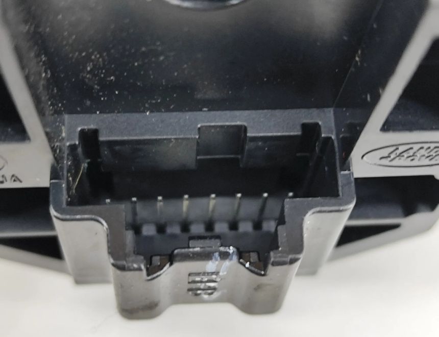 LAND ROVER Range Rover Evoque L538 (1 gen) (2011-2020) Stāvbremzes poga GJ32-2B623-AA 28422038