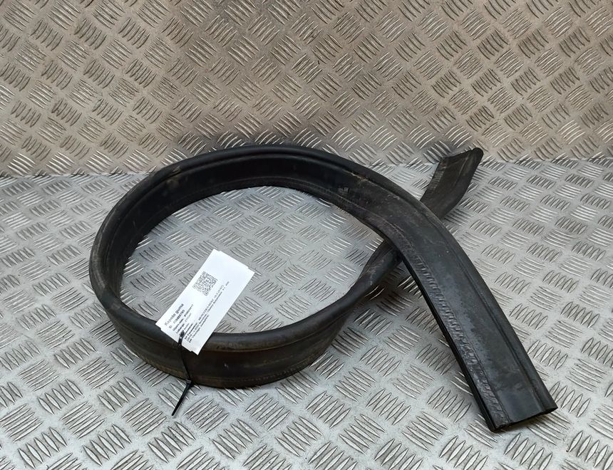 MERCEDES-BENZ GLS-Class X167 (2019-2024) Резиновая крышка двигателя A1678871900 28486785