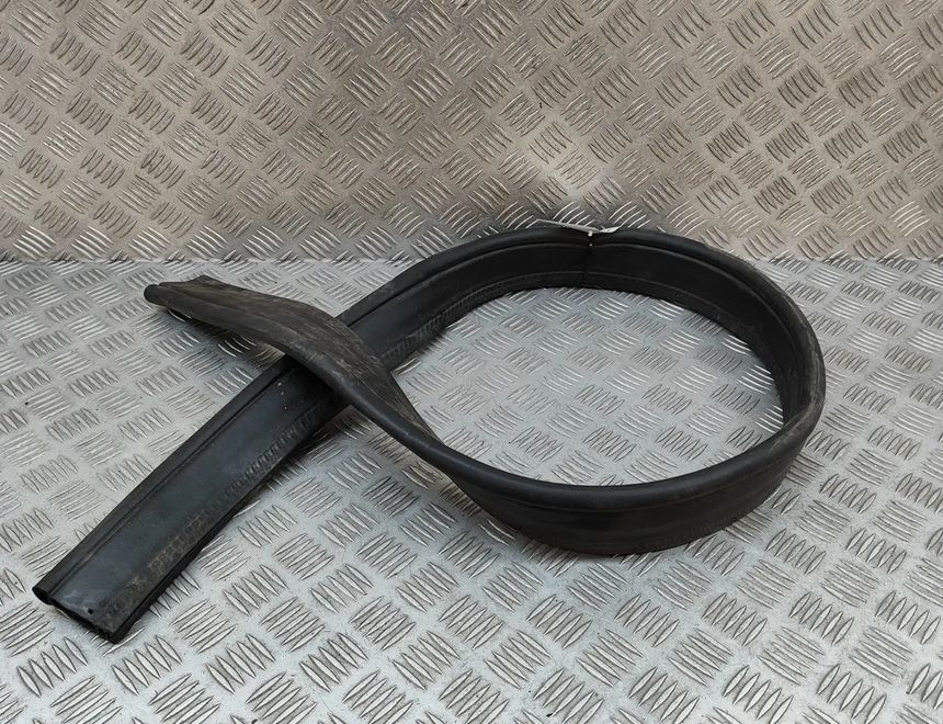 MERCEDES-BENZ GLS-Class X167 (2019-2024) Резиновая крышка двигателя A1678871900 28486785