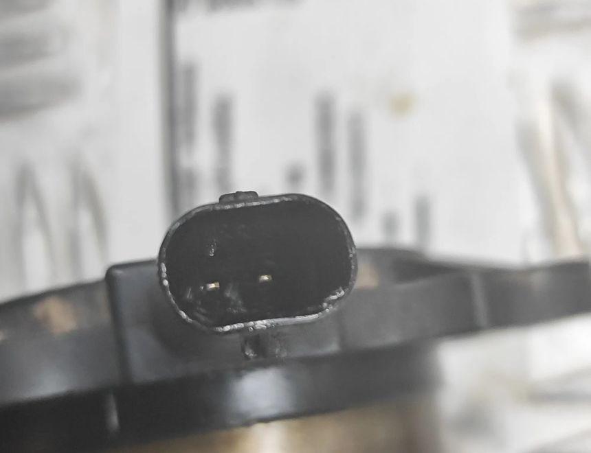 MERCEDES-BENZ GL-Class X166 (2012-2015) Sadales vārpstas cilindra galvas magnēts A2761560790 28800718