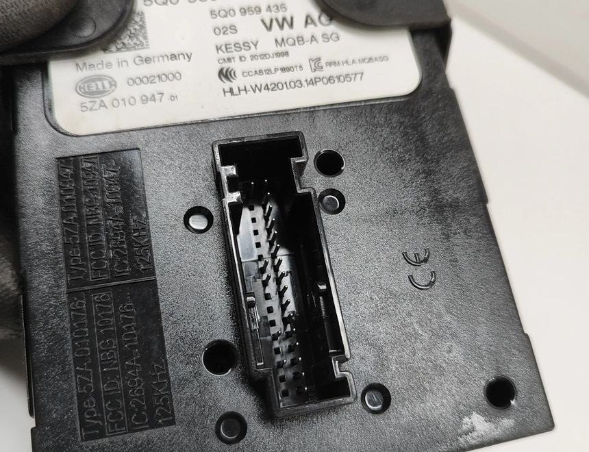 VOLKSWAGEN Golf 7 generation (2012-2024) Блок управления без ключа 5Q0959435A,5Q0959435,5ZA010947-01,5ZA010947 28828461