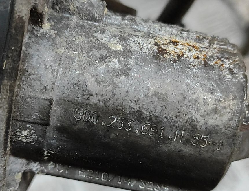 VOLKSWAGEN Golf 7 generation (2012-2024)  Мотор выпускного клапана 5Q0253691H 28839938