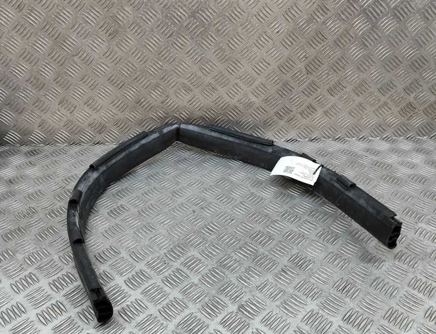 BMW 3 Series G20/G21/G28 (2018-2024) Engine Cover Rubber 7419380 28990903