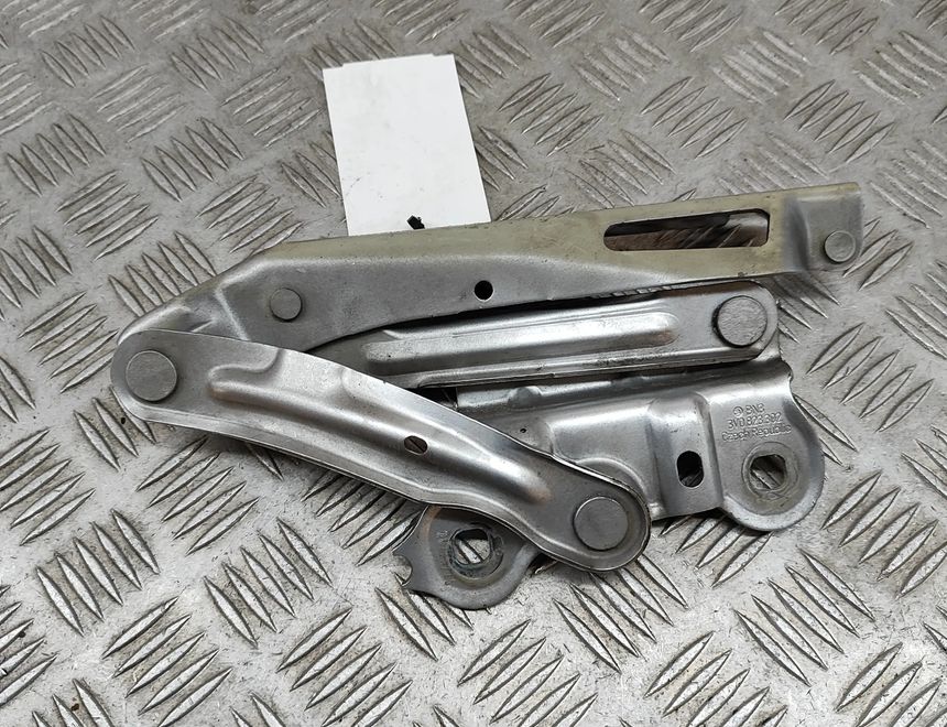 SKODA Superb 3 generation (2015-2023) Priekšējā labā dzinēja pārsega eņģe 3V0823302 29502027