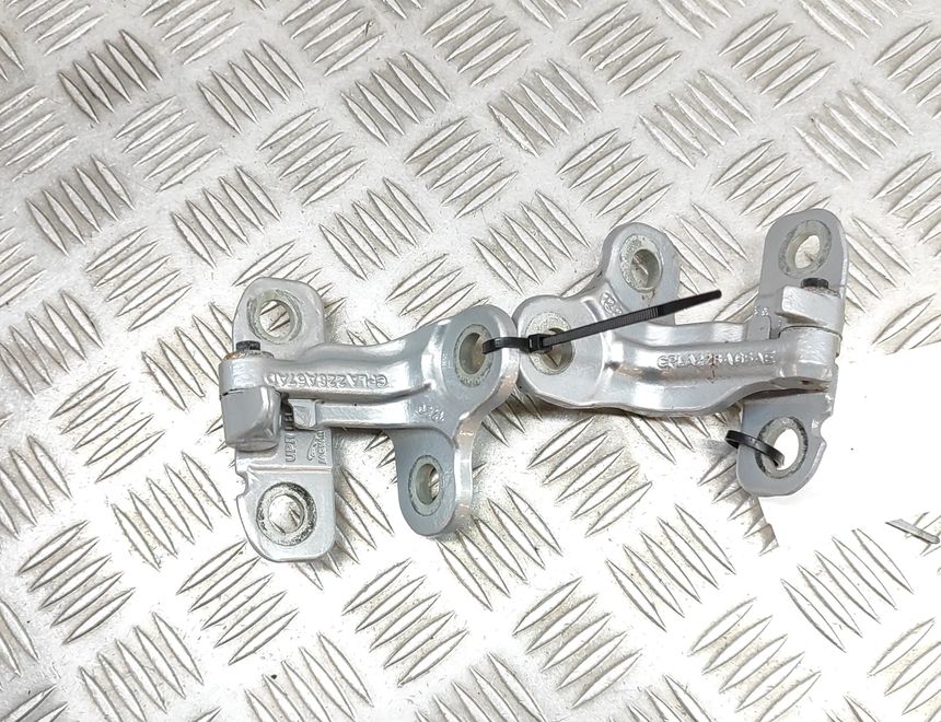 LAND ROVER Range Rover Sport 2 generation (2013-2022) Комплект петель левой задней двери CPLA-228A65-AE,CPLA-228A67-AD 29994078