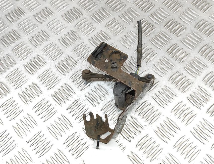 LAND ROVER Range Rover Sport 2 generation (2013-2022) Aizmugurējā kreisā augstuma līmeņa sensors JPLA-3D026-BA 29994085