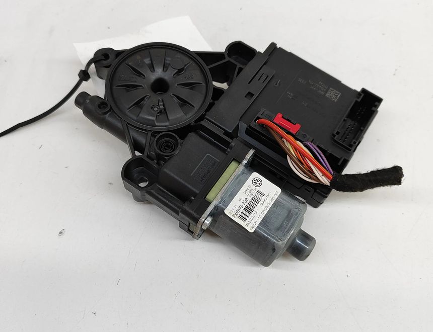 VOLKSWAGEN Passat B7 (2010-2015) Priekšējo kreiso durvju logu pacēlāja motorīts 3C0959793C,3C0959793,3AA959701A,3AA959701 30193317