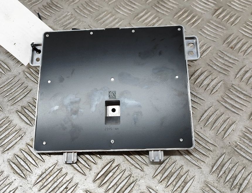 TESLA Model Y 1 generation (2020-2024) Беспроводная зарядная станция 175510000D 30357394