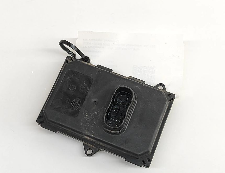 VOLKSWAGEN Touareg 2 generation (2010-2018) Xenon Light Control Unit 8U0941329 30371642