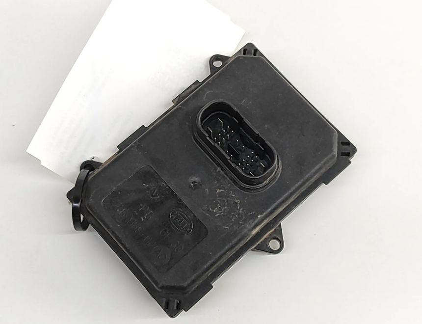 VOLKSWAGEN Touareg 2 generation (2010-2018) Xenon Light Control Unit 8U0941329 30371642