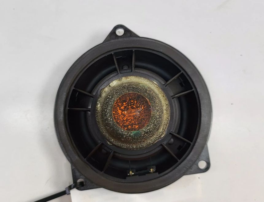 BMW i4 1 generation (2021-2024) Front Right Door Loudspeaker 2622469 30430708