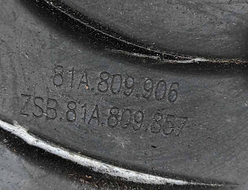 AUDI Q2 1 generation (2016-2024) Крышка бензобака 81A809906,8V0862159A 30665733