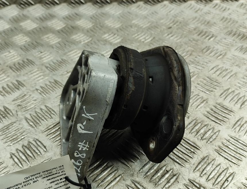 VOLKSWAGEN Golf 7 generation (2012-2024) Left Side Engine Mount 5QE199117C 30703694
