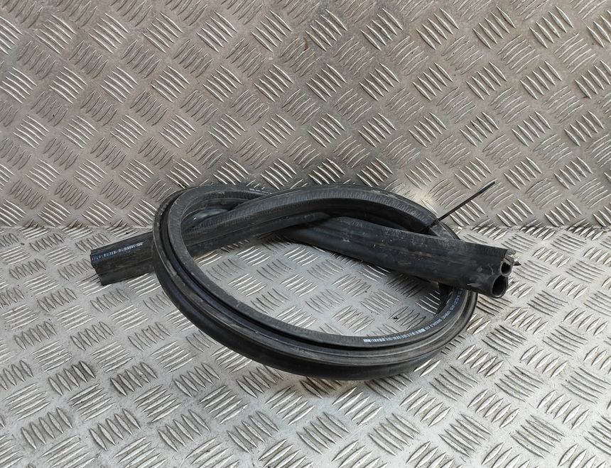 PORSCHE Cayenne Coupe 1 generation (2019-2021) Резиновая крышка двигателя 4M0823723 30744905