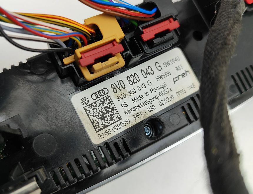 AUDI A3 8V (2012-2020) Climate  Control Unit 8V0820043G 30831007