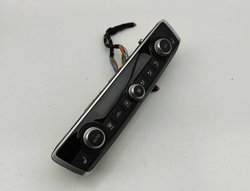 AUDI A3 8V (2012-2020) Climate  Control Unit 8V0820043G 30831007